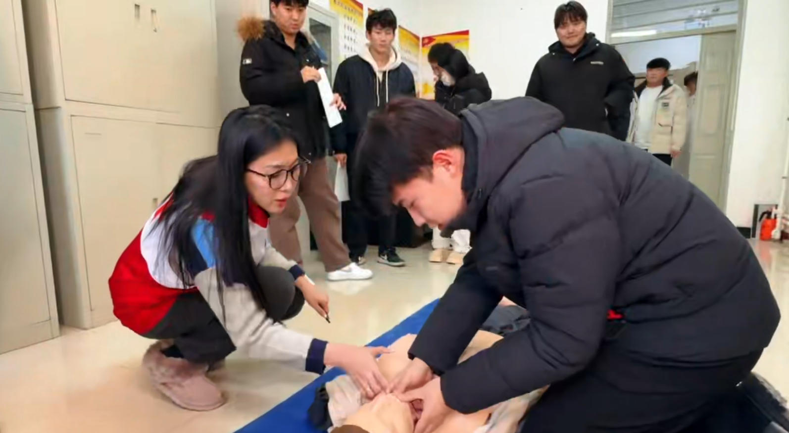 继续了解